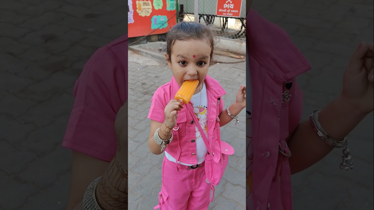 Mare kapda machine karva de #viralvideo #trending #fanyy
