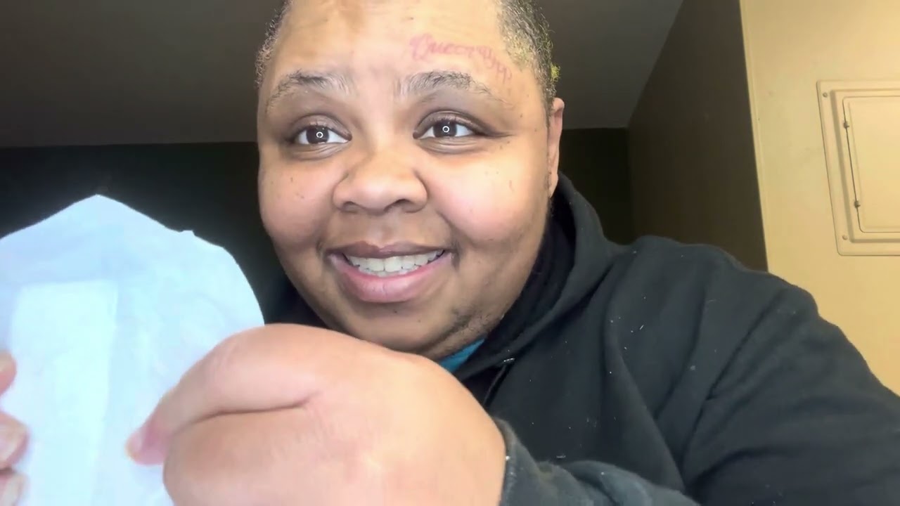 Chelle copies off Queen Opp and tries to do ASMR🙄 #beyourself #asmr #new