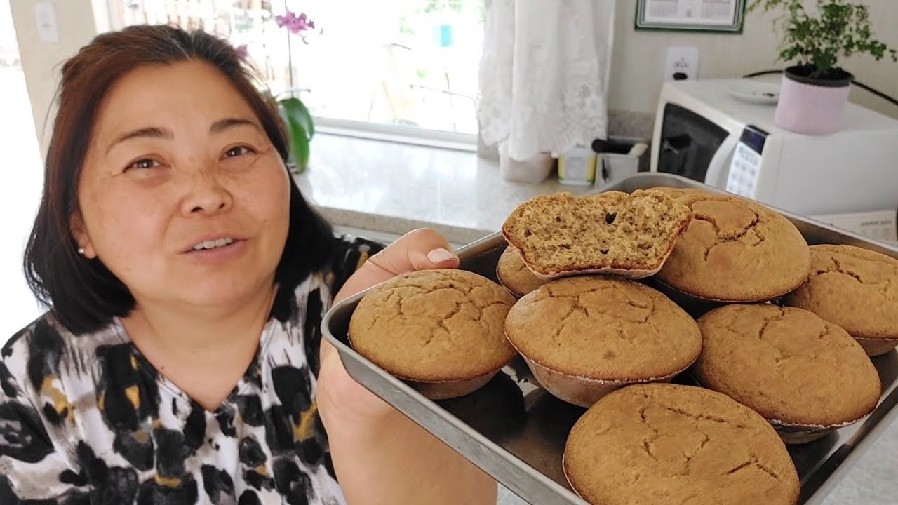 TEM BANANAS E TA PERDENDO? FAÇA  PÃEZINHOS COM AVEIA E CANELA SEM AÇÚCAR ÓTIMO PRA BAIXAR COLESTEROL