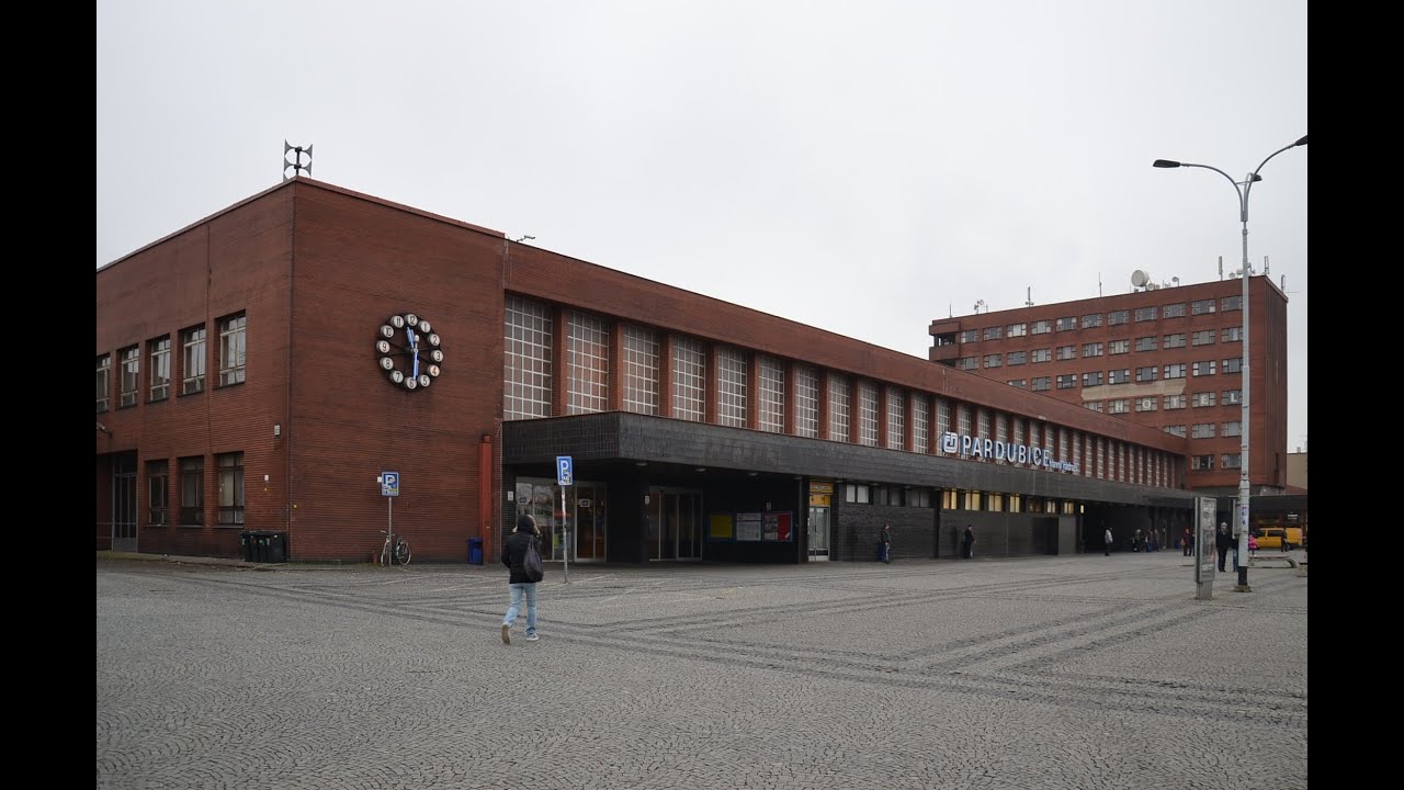Nádraží a nějáké to hlášení: Pardubice hl. n., HaVIS Alexander Postler