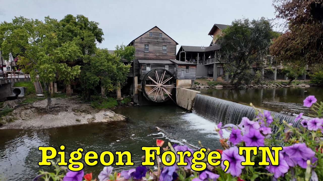 Pigeon Forge | Town Center Walk Through |  Visit, shop, eat, move to, or start a business