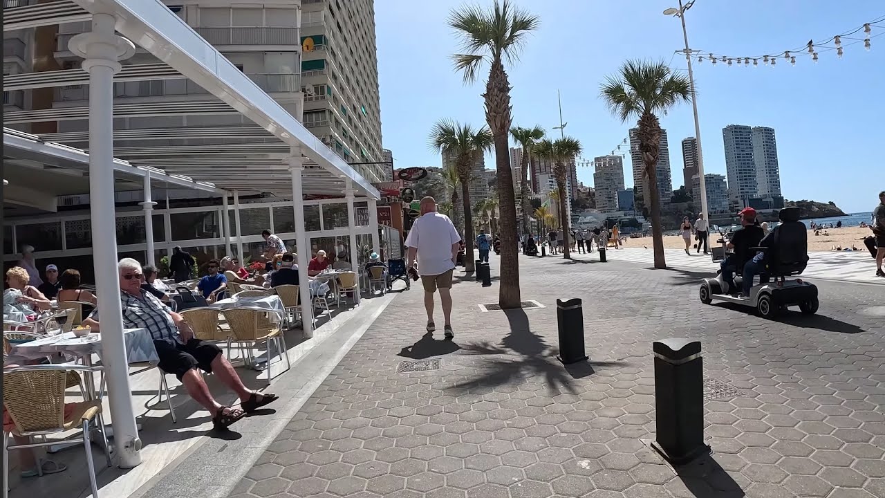 Benidorm || Calypso to beach