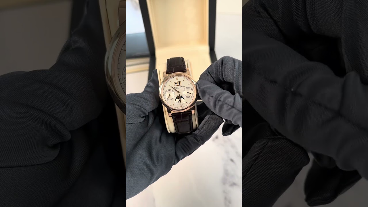A. Lange & S&ouml;hne Annual Calendar 330.032
