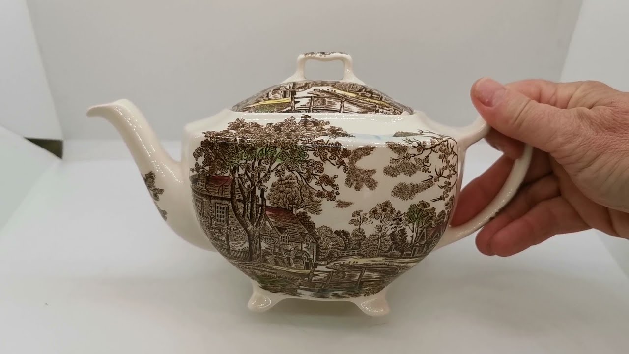 Johnson Brothers Cotswold Teapot