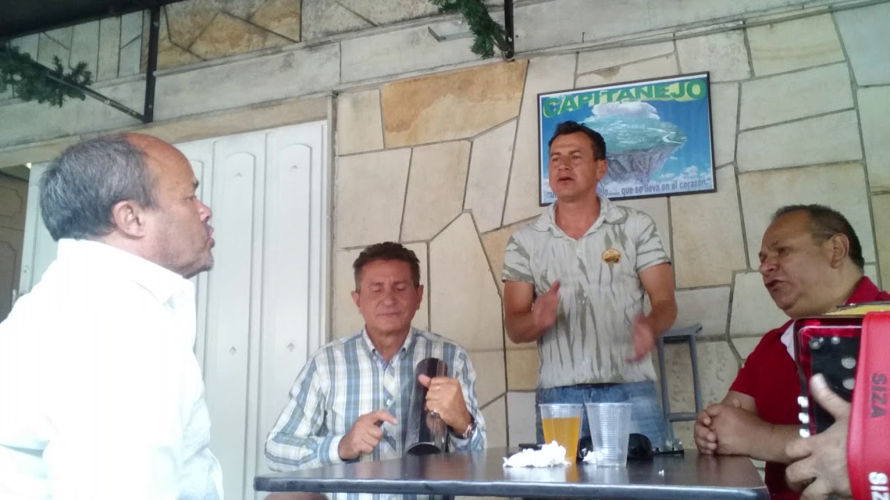 JAIRO  SERRANO Y LUCHO SIZA PARRANDA TIPICA EN BOGOTA