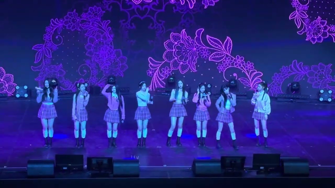 240203 triples EVOlution Concert “The Baddest”