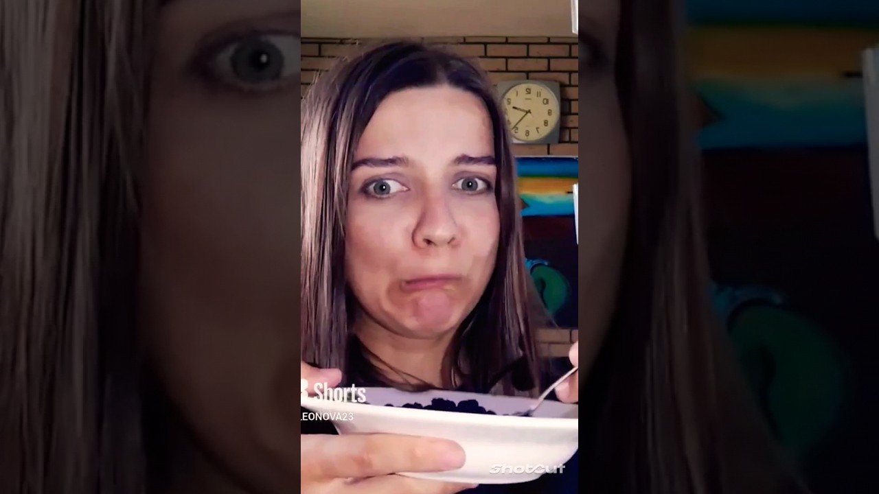 ягодка обалденная 😋👍 #mukbang #leo_nova$ #shorts #rolls #funny