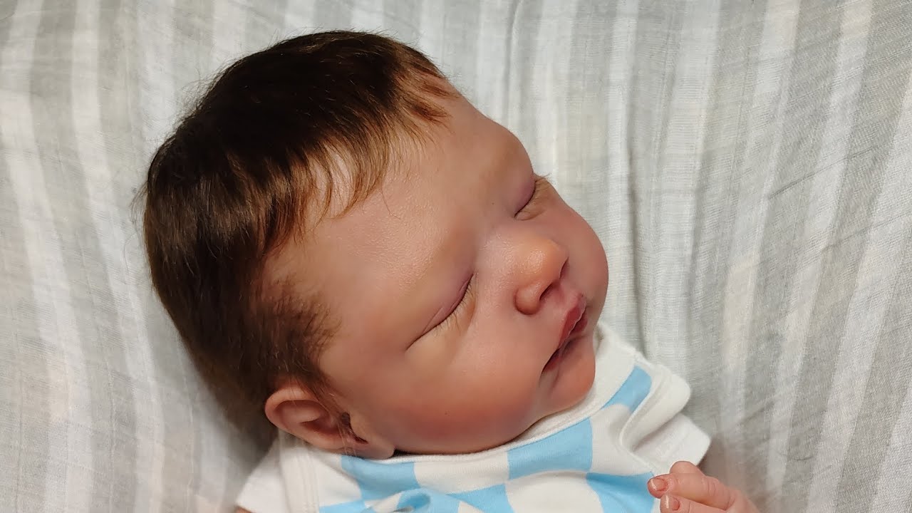 Change and chat with reborn baby Alessandro by Cassie Brace