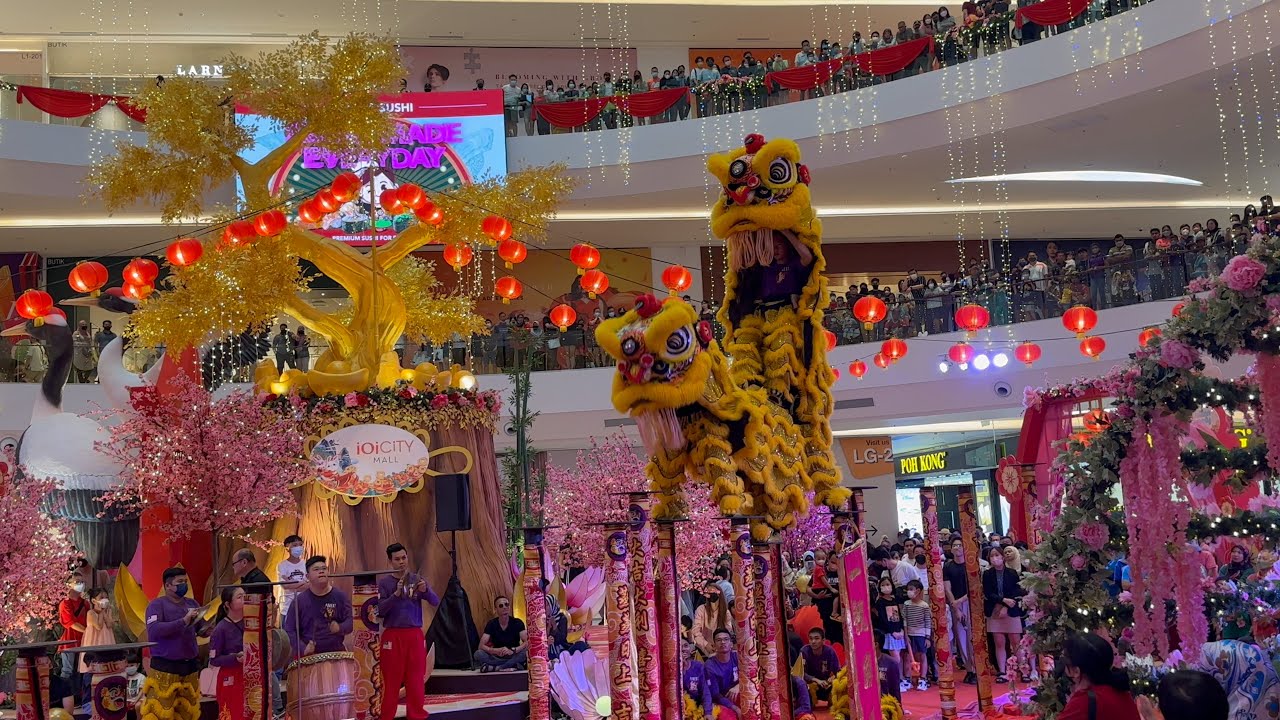 CNY2023 ~ Acrobatic Double Lion Dance (双狮高桩舞獅 Múa Lân) by Kwong Ngai 马来西亚光艺 @ IOI City Mall Malaysia
