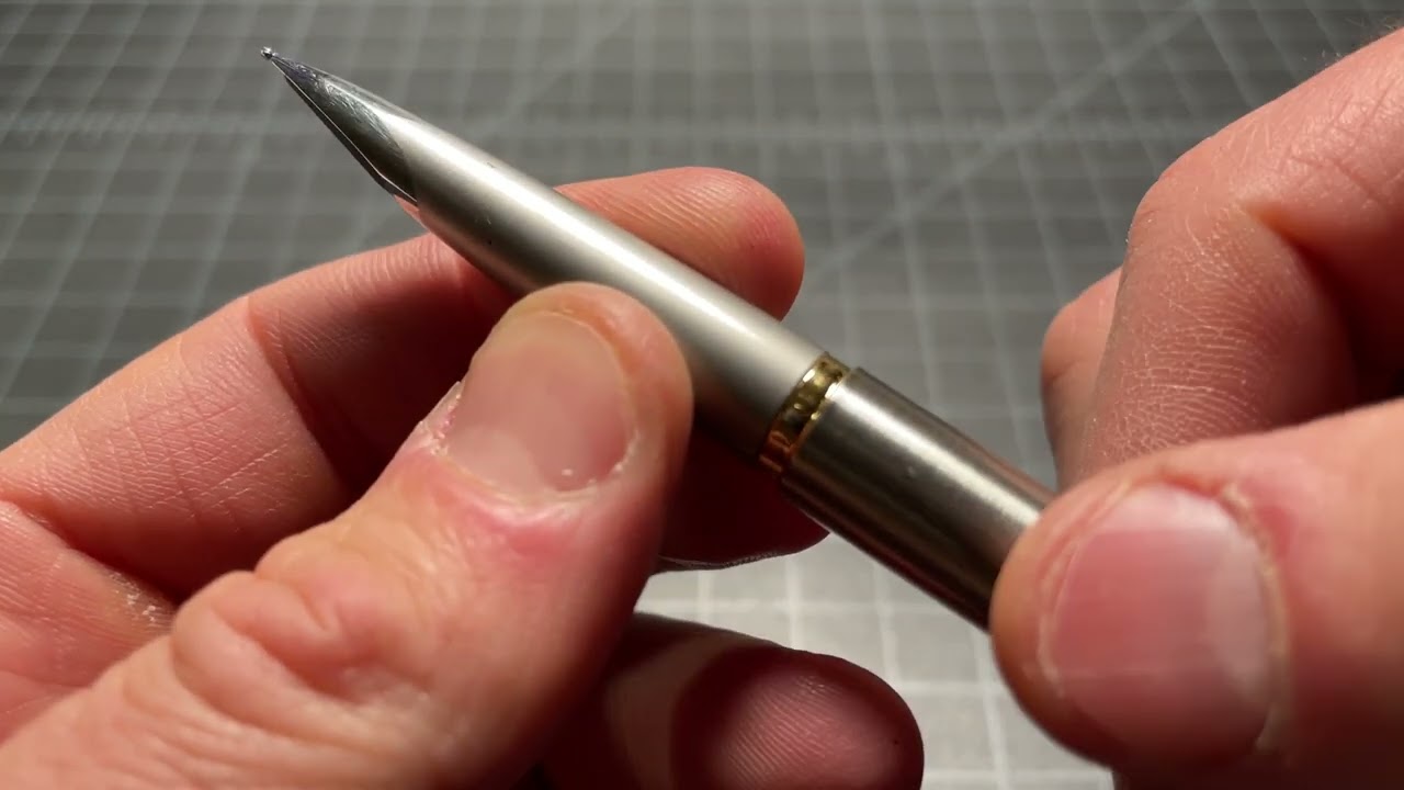 Parker 50 Falcon Fountain Pen Review - 1980s Classic