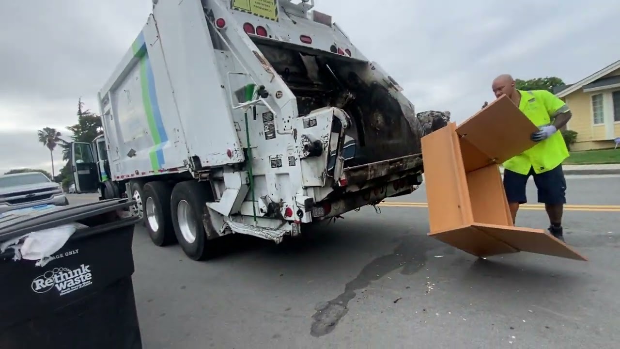 10269 collecting bulky pick up at 7 am