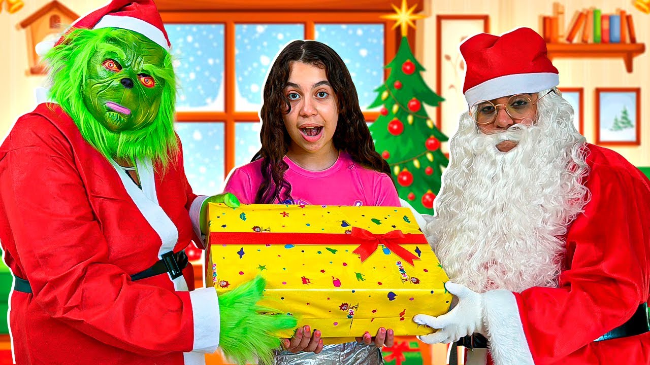 SARAH recebeu a VISITA do GRINCH e do PAPAI NOEL no NATAL | Funny Story for Kids