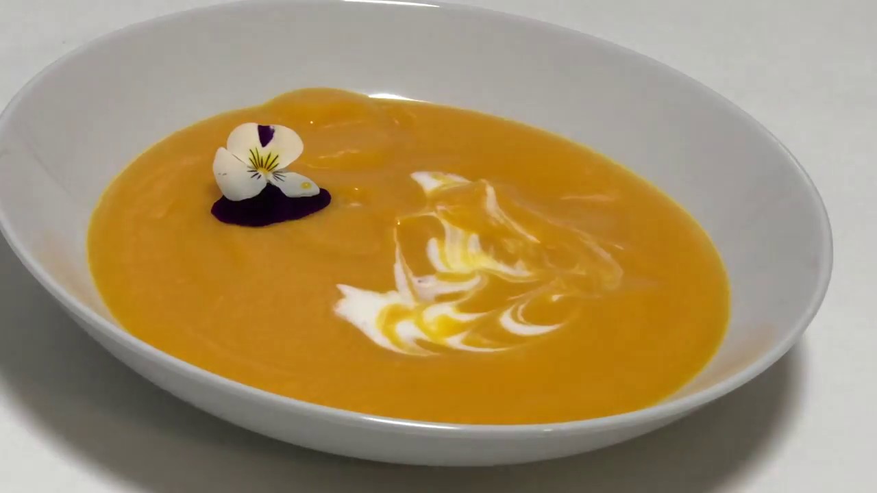 Crema de Zanahoria al Curry en Monsieur Cuisine Connect y Plus