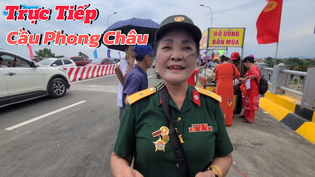 Cầu Phong Châu: Thủ Tướng Vẫy Tay Chào Bà Con Sau Khi Ra Về.Niềm vui Nhân Dân Khi Được Qua Cầu Mới