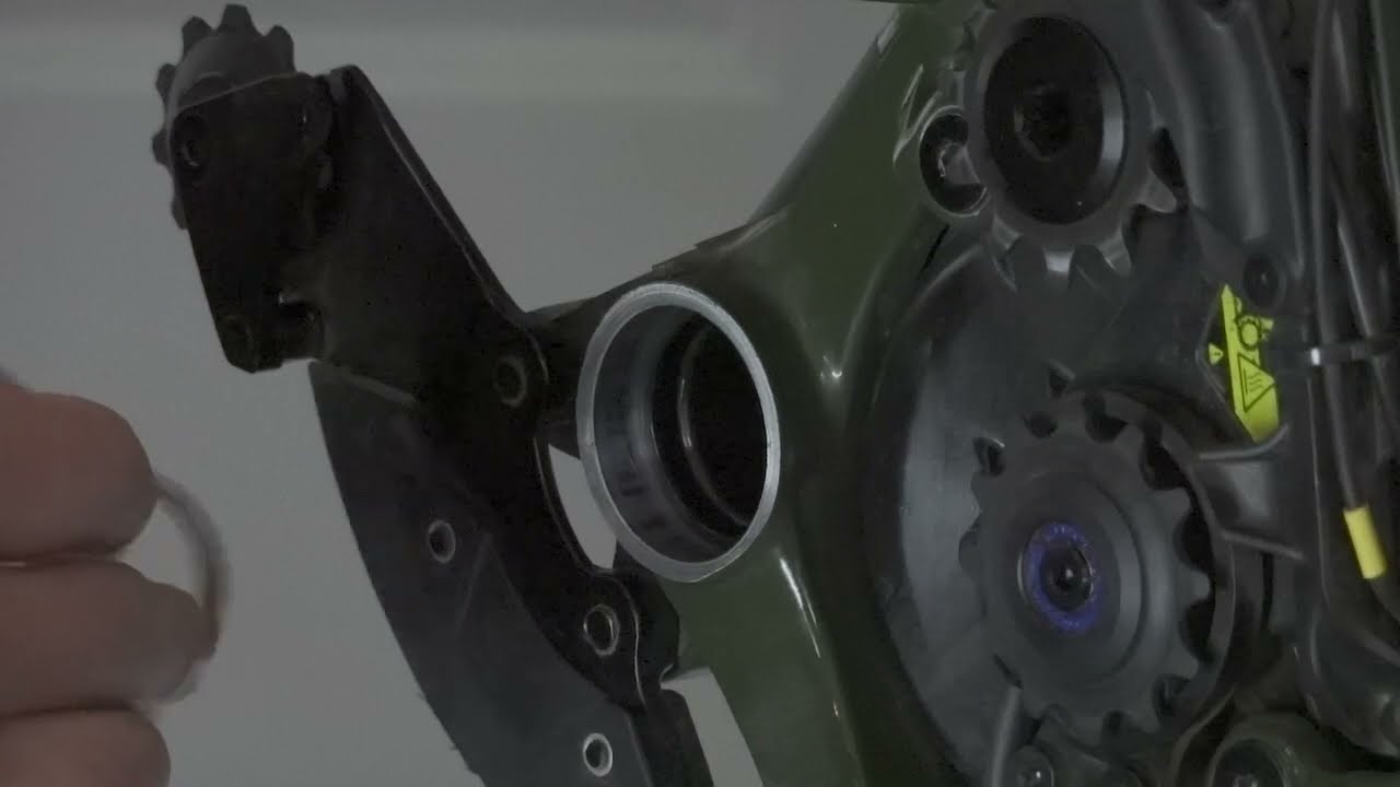 Press in Bottom Bracket replacement // Rocky Mountain Power Play // 30mm bearings // Race Face Atlas