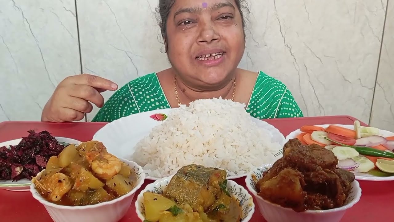 Sunday special menu Chicken kosha r bhat songe aro onek pod