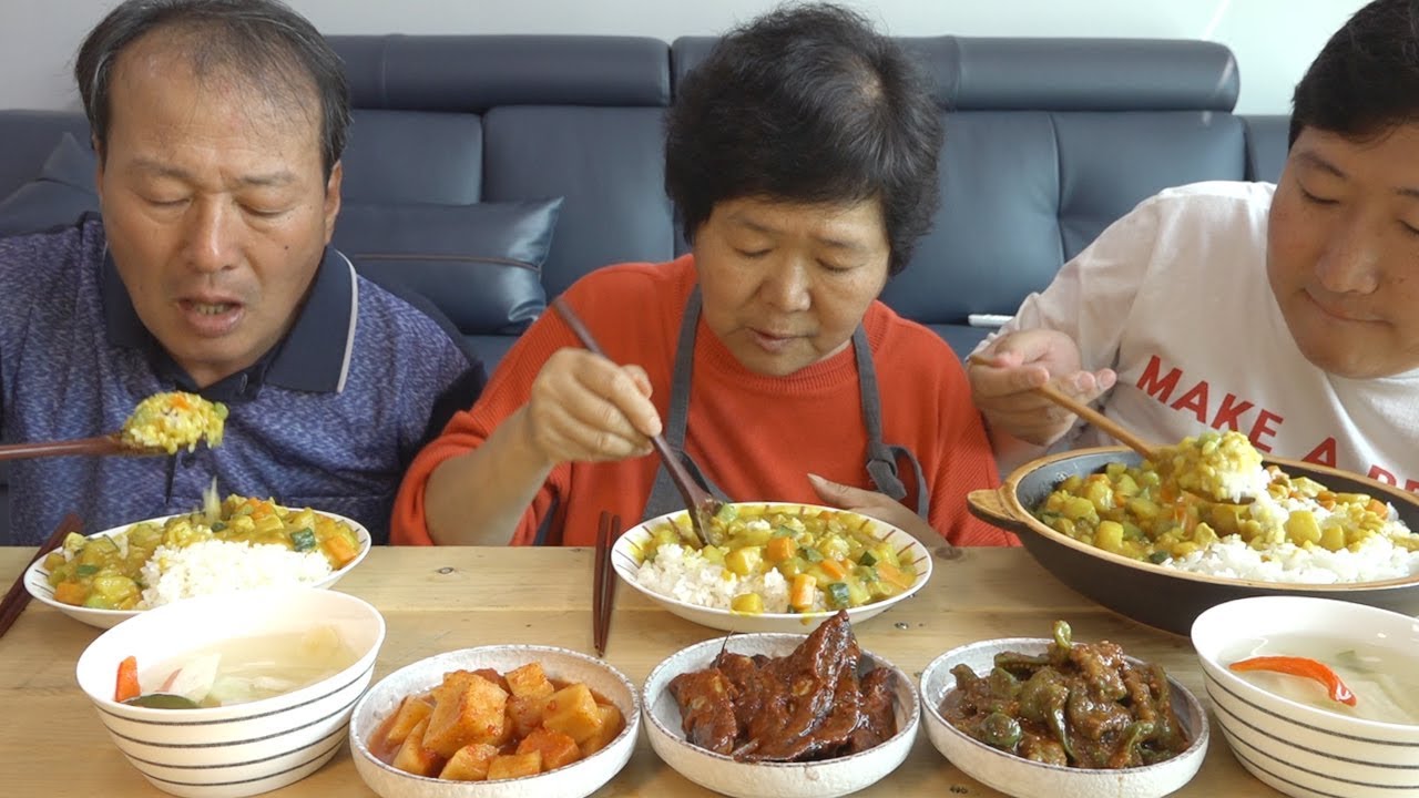 쓱쓱 비벼 맛있게 한 입 꿀꺽~ [[카레라이스(Curry with rice)]] 요리&먹방!! - Mukbang eating show