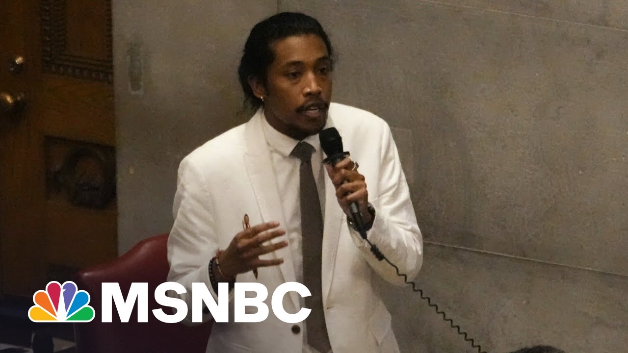 Tennessee Republicans expel first Democratic lawmaker over gun protests