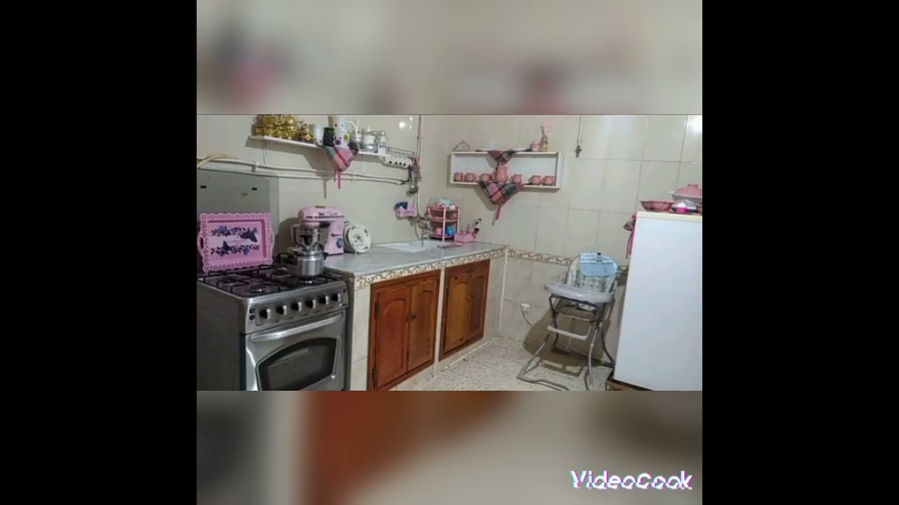 جمال المطبخ رغم البساطة الاناقة  بالترتيب والنظافة في يدك سيدتي