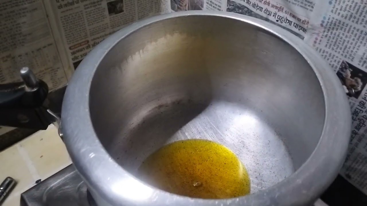 Matar aalu ki sabji cooker me matar ki sabji banane ka sabse aasan tarika