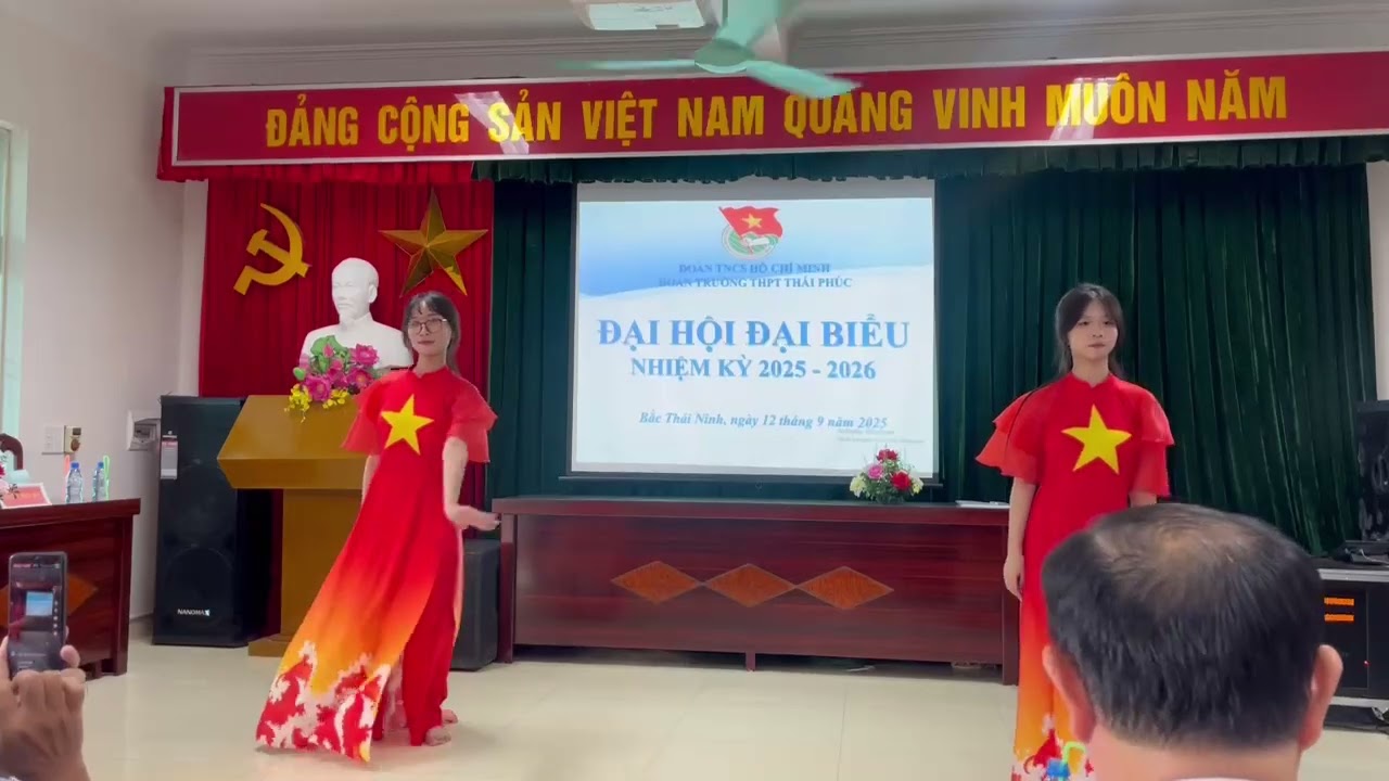 MÚA - CÒN GÌ ĐẸP HƠN- 11A8