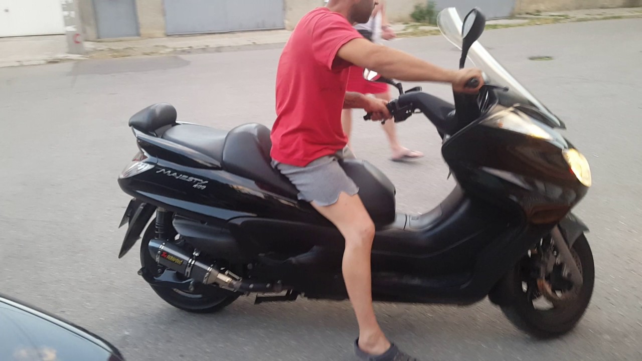 Yamaha Majesty 400i - akrapovic exhaust