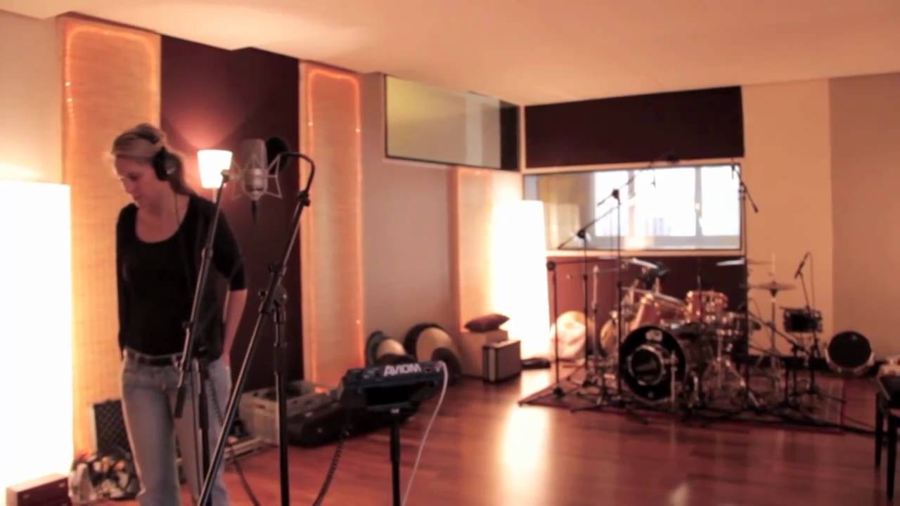 TinkaBelle - Making Of Highway