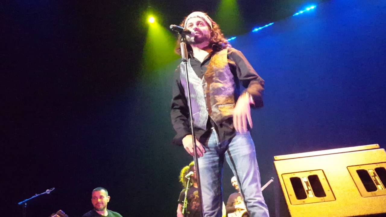 Cantaré y Solo quiero estar contigo.El Arrebato. Bilbao 28.4.16