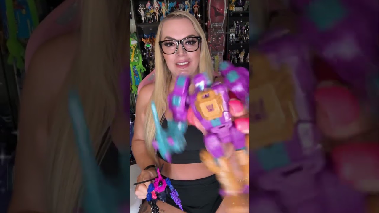 #transformers Snagged some new bots and I&rsquo;m OBSESSED 😍 #transformersgenerations #toyhual #toylife