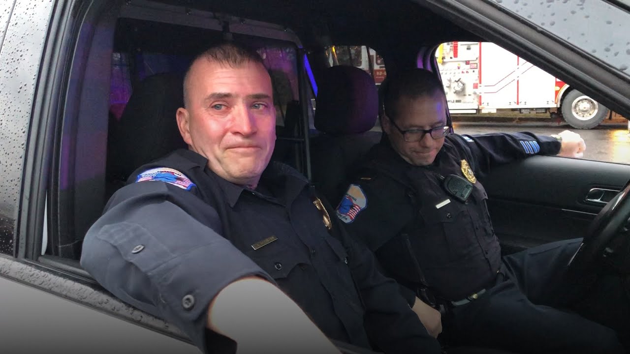 Retiring cop brought to tears as son delivers final sendoff