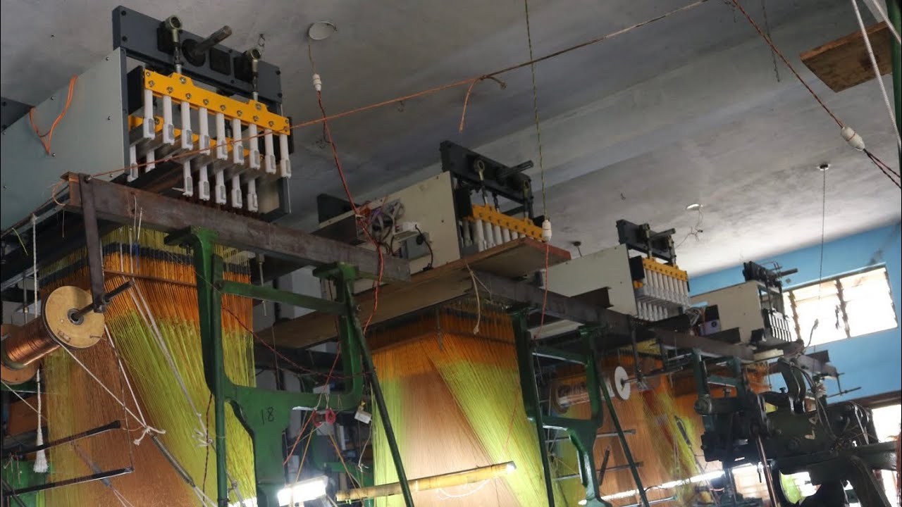 1536 Hooks Electronic Jacquard Machine #jacquardweaving #textileinnovation #manufacturing #sarees