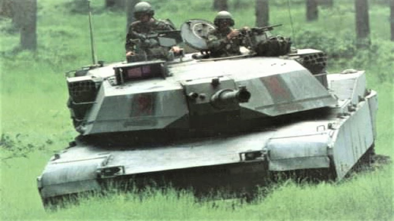Single Abrams Tank Marching South (Gunner Heat PC)