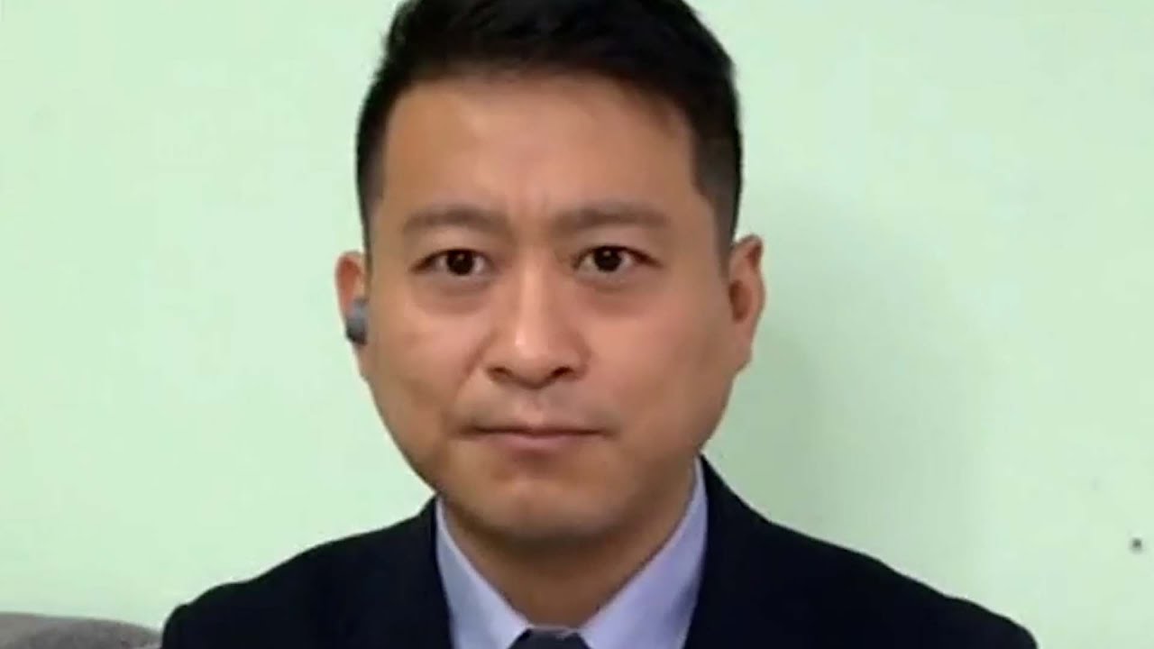 Qu Qiang explains China's services sector