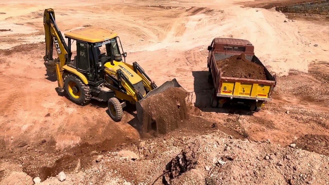 JCB got the power 🚜 | massive soil loading operation underway
