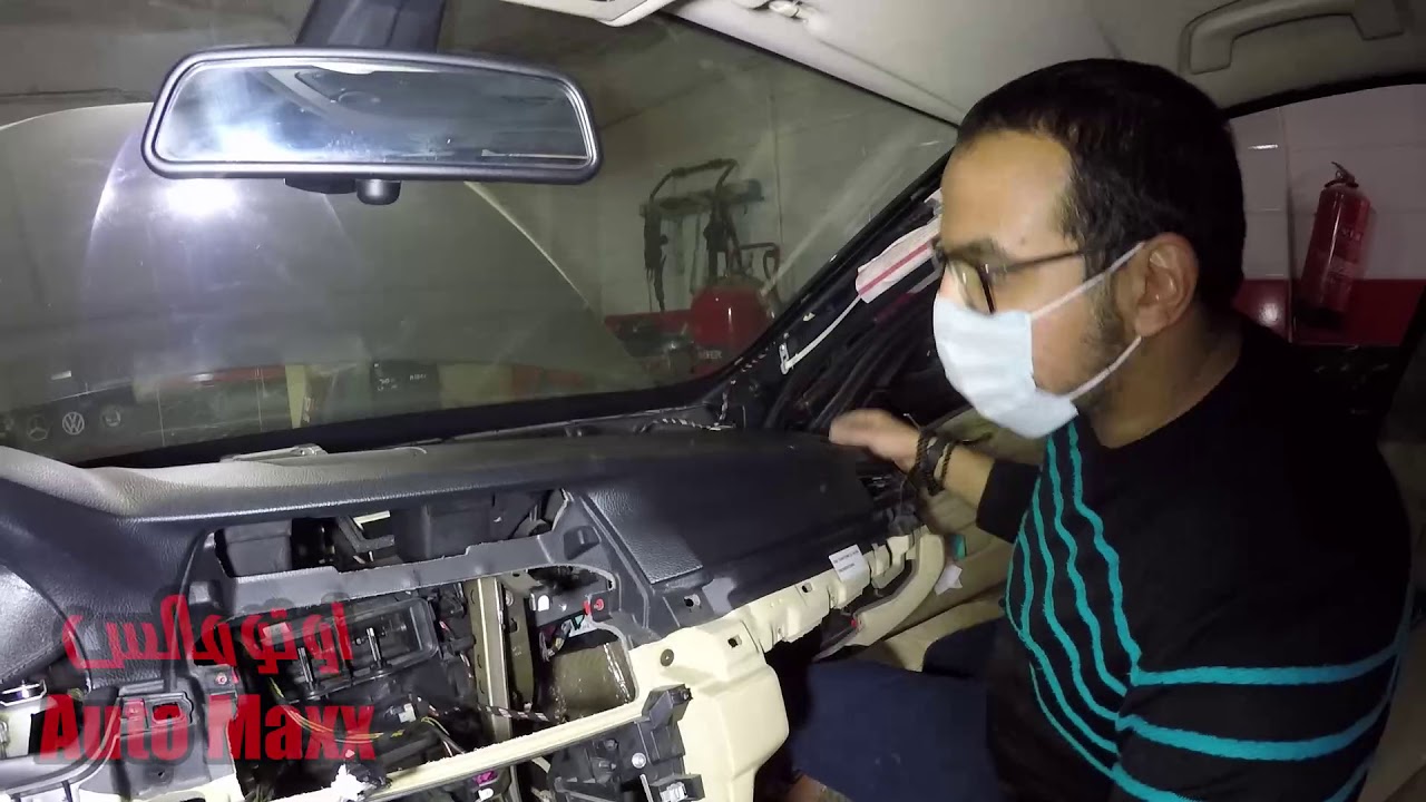Bmw f10 dashboard removal ( complete guide ) part 4..Bmw f10 فك تابلوه