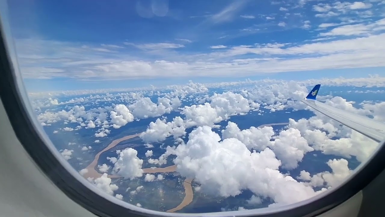 Review my trip Pakse to Vietiane by Lao Airline (Comac C909) Very nice view on the sky 2025.