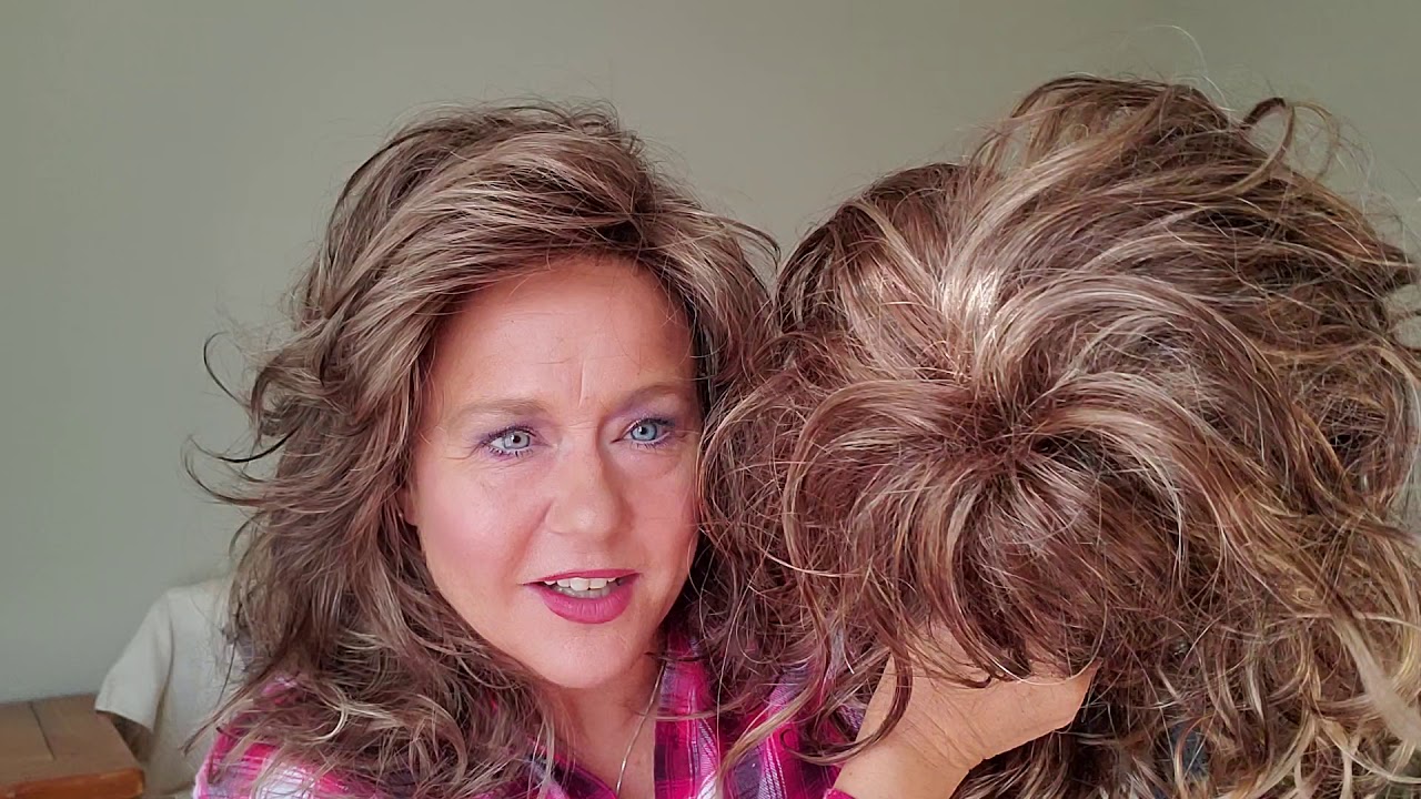 Paula Young Gayle in Autumn Blend vs Hollywood in Nutmeg by Mane Attraction