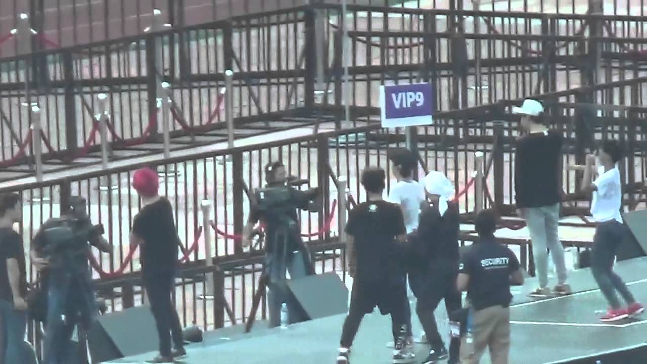 140830 JYJ Asia Tour in VN Rehearsal