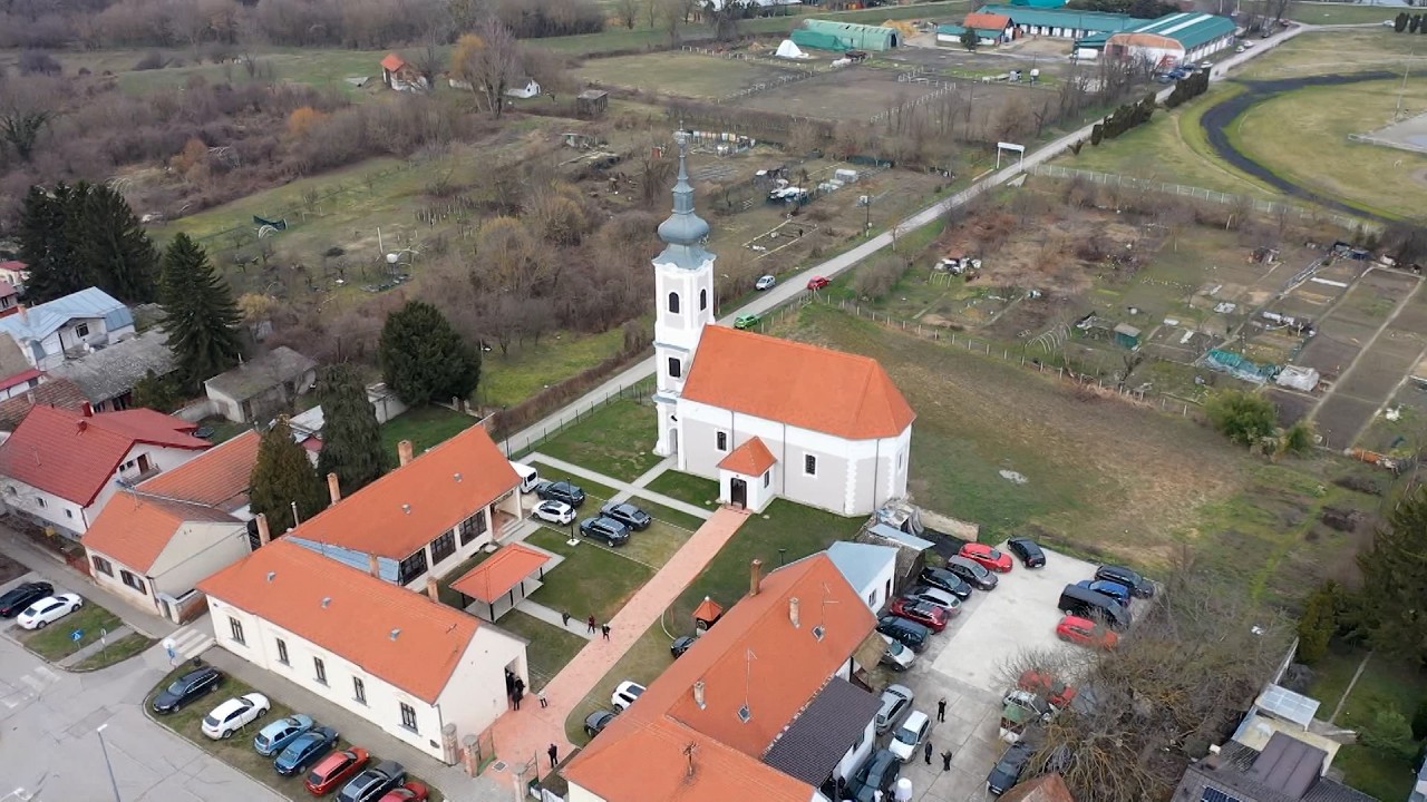 DRÁVATÁJ - Felavatták a felújított rétfalusi református templomot