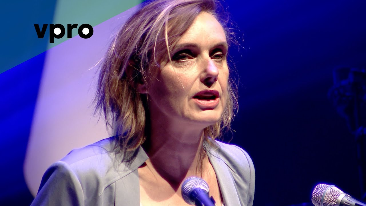 Anne Vegter op de Nacht van de Poëzie 2016