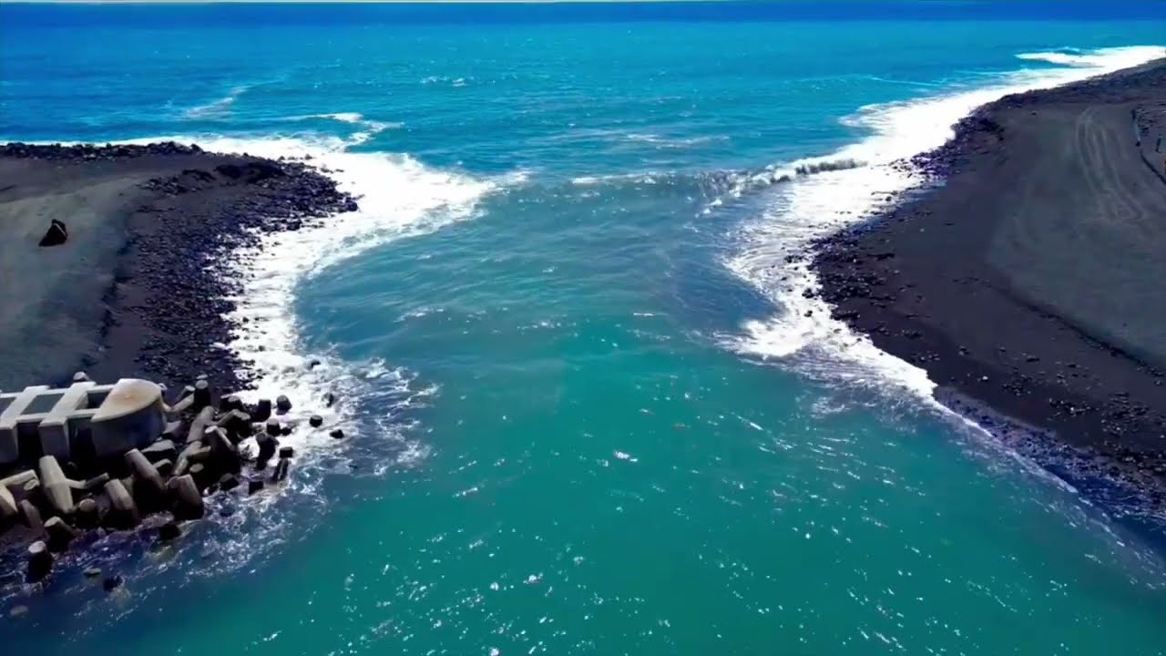 Pohoiki update 7. The Boats will soon be back. 10-11-25 DJI 