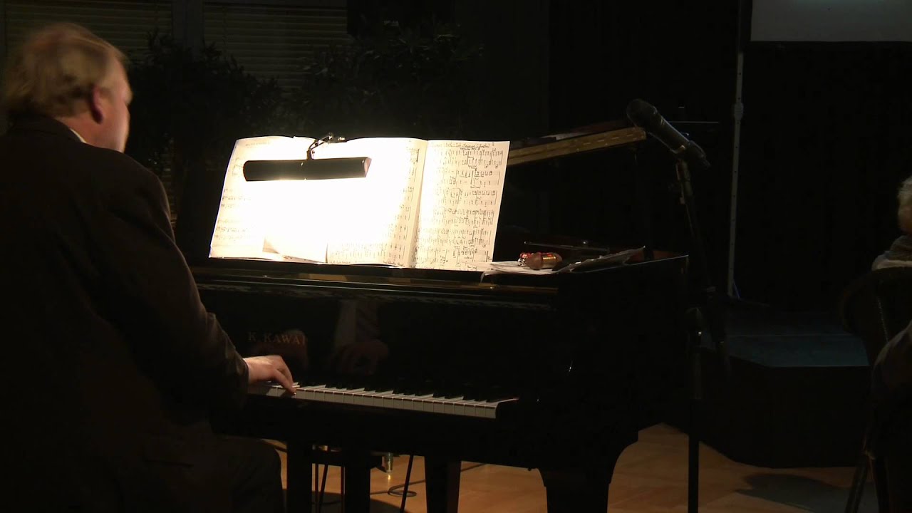 EKKEHARD W&Ouml;LK PLAYS PIANO FOR SILENT MOVIE COMEDY CLASSIC - part 1