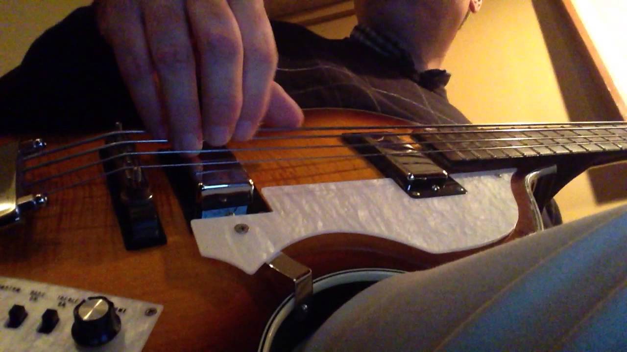 Rogue VB100 Beatle Bass - Jazz, Autumn Leaves