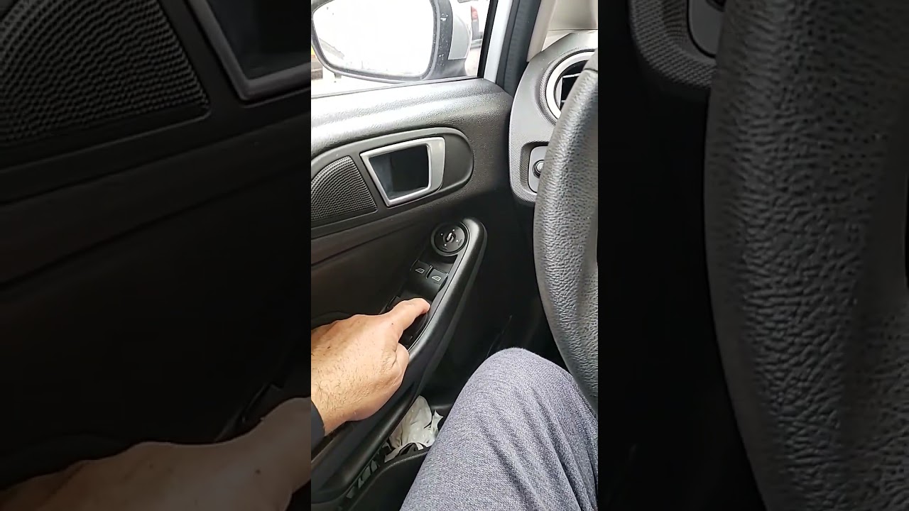 Fun&ccedil;&atilde;o um toque para subir vidros New Fiesta