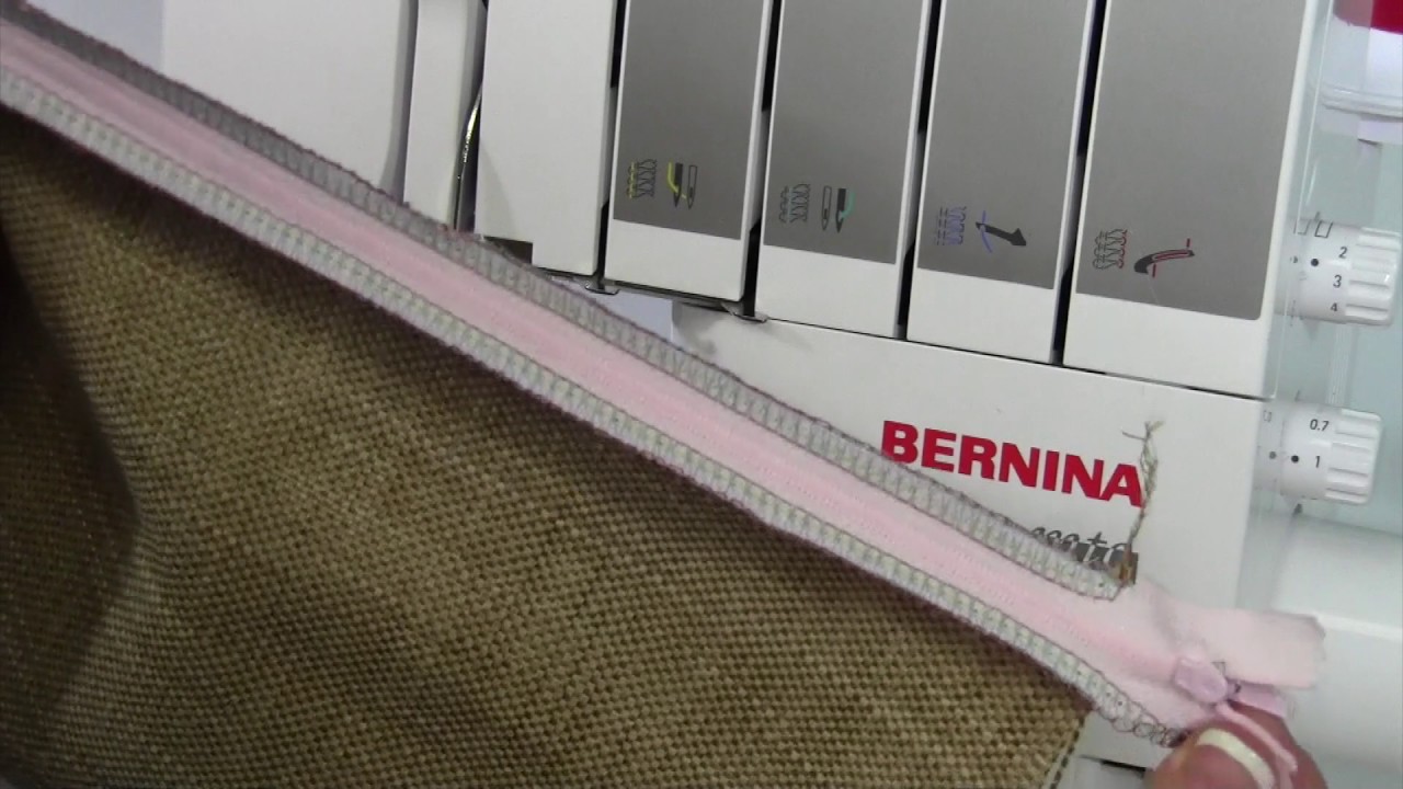 Bernina L450 35 Serger Zipper Bag