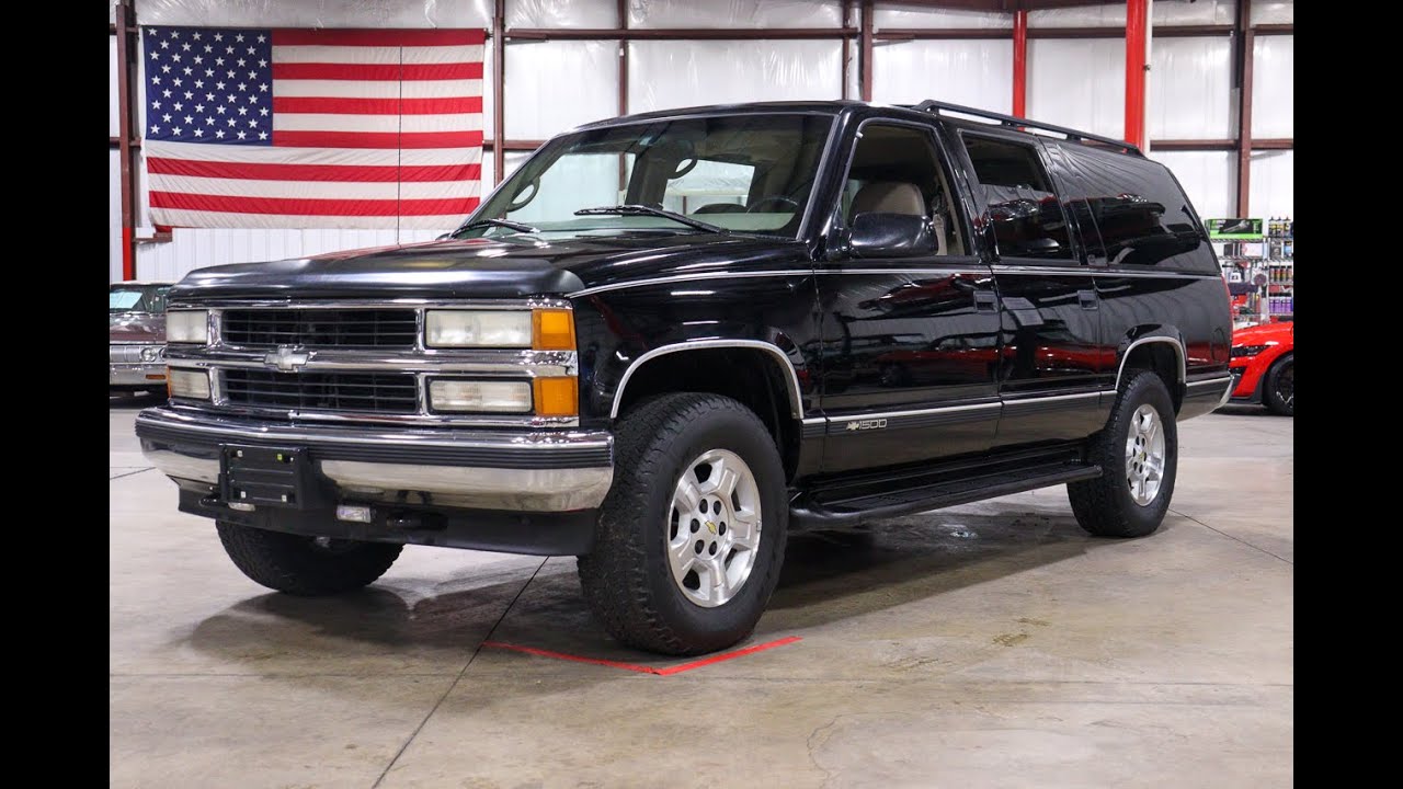 1997 Chevrolet Suburban Black - Walk Around