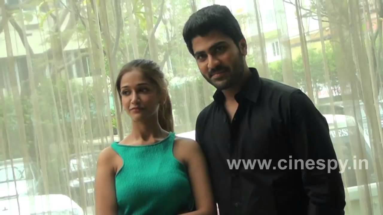 sharwanand anaika ram gopal varma and satish at naanthaanda film first look launch