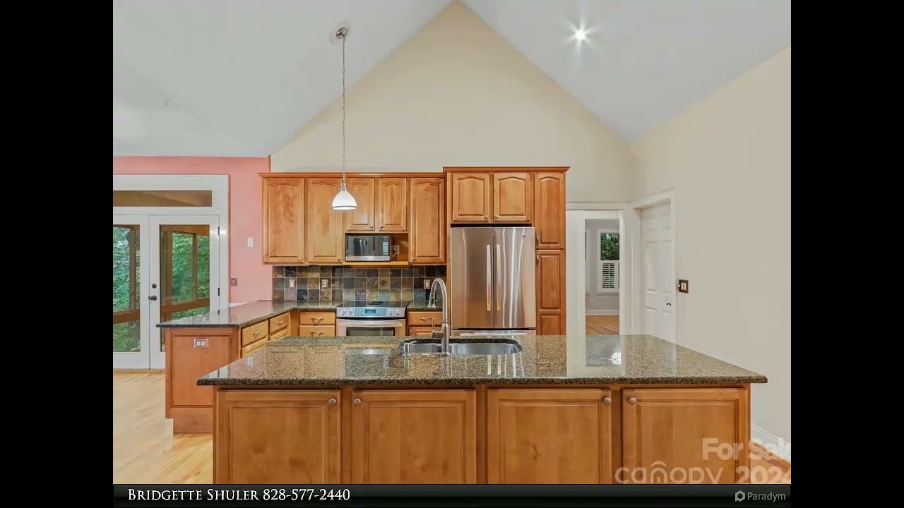 Connestee Falls Realty - 377 Kanasgowa Drive