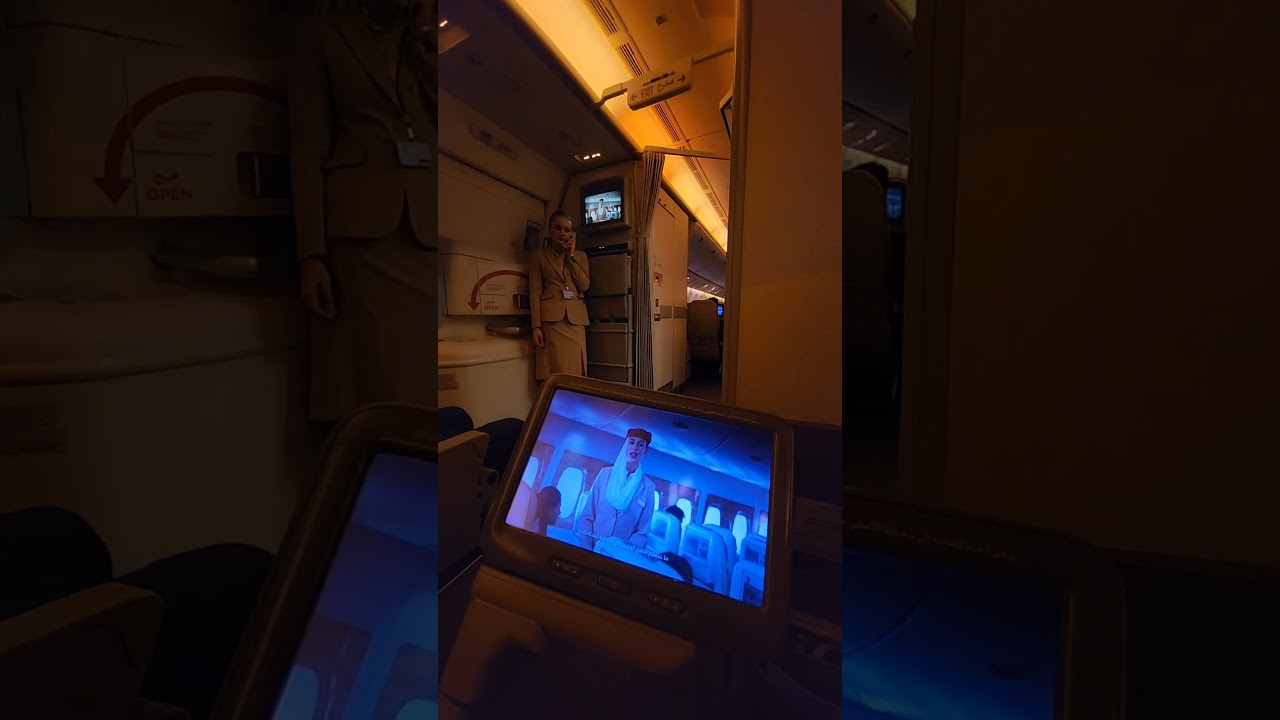 Emirates Flight with baby in tamil #tamilshorts #tamilnadu #tamilnews #tamilvlog #dubaitamil