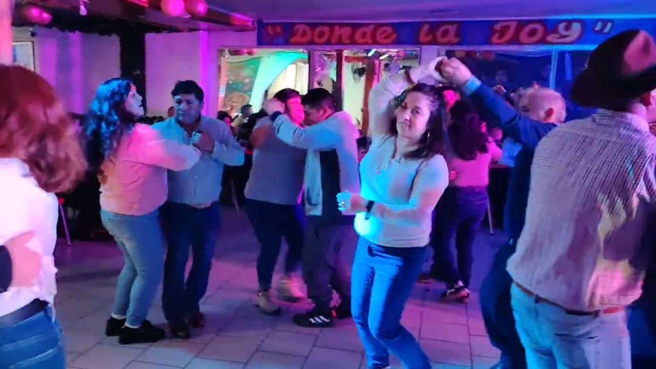 Dionel y sus Temerarios: corridos, en mala hora y se vende esta casa parrilladas donde la Joy 